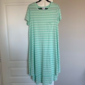 Sale!!  Lularoe Carly 2x never worn
